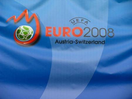Kibice na EURO 2008 - wyzwanie organizacyjne Franca Kobenter Prezes zarządu austria.info Sp. Z o.o.