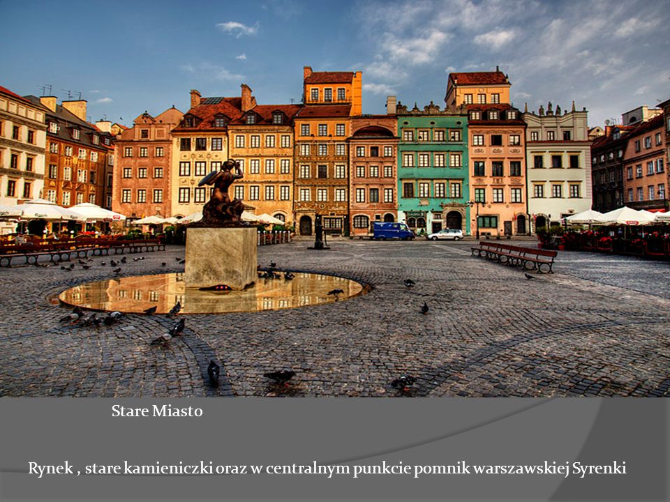 jf Stare Miasto Rynek , stare kamieniczki oraz w centralnym punkcie pomnik warszawskiej Syrenki