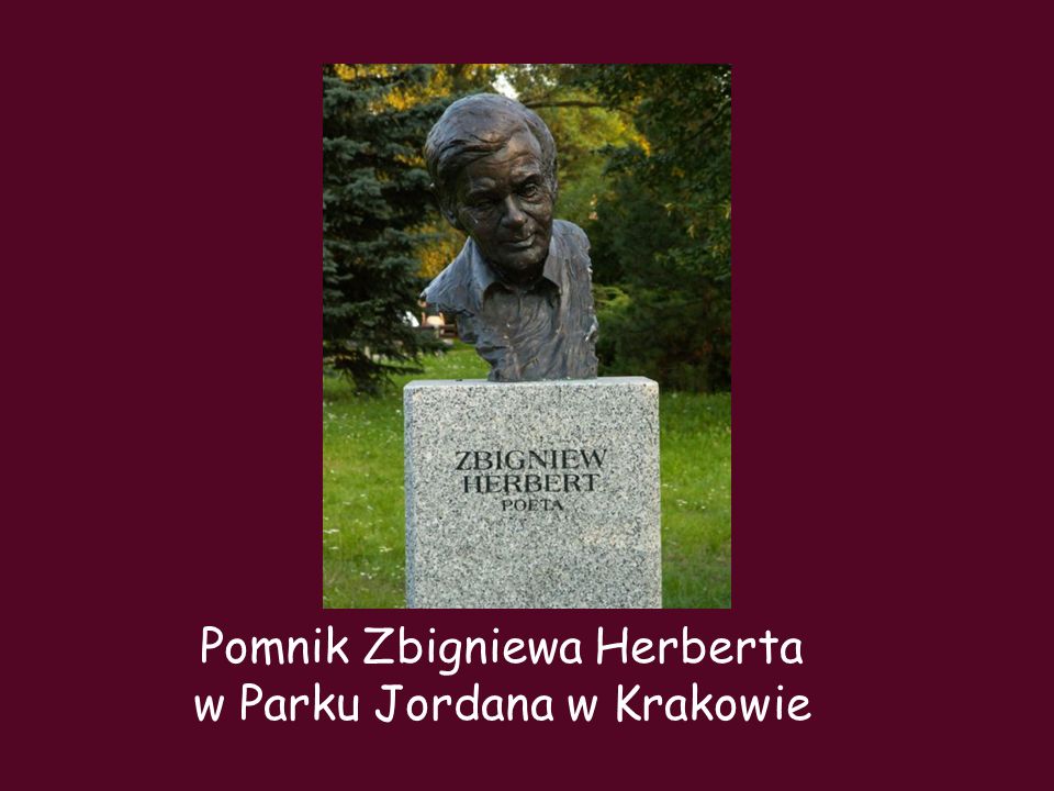 Pomnik Zbigniewa Herberta w Parku Jordana w Krakowie