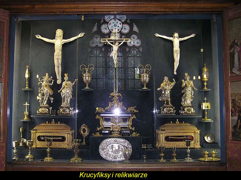 Krucyfiksy i relikwiarze