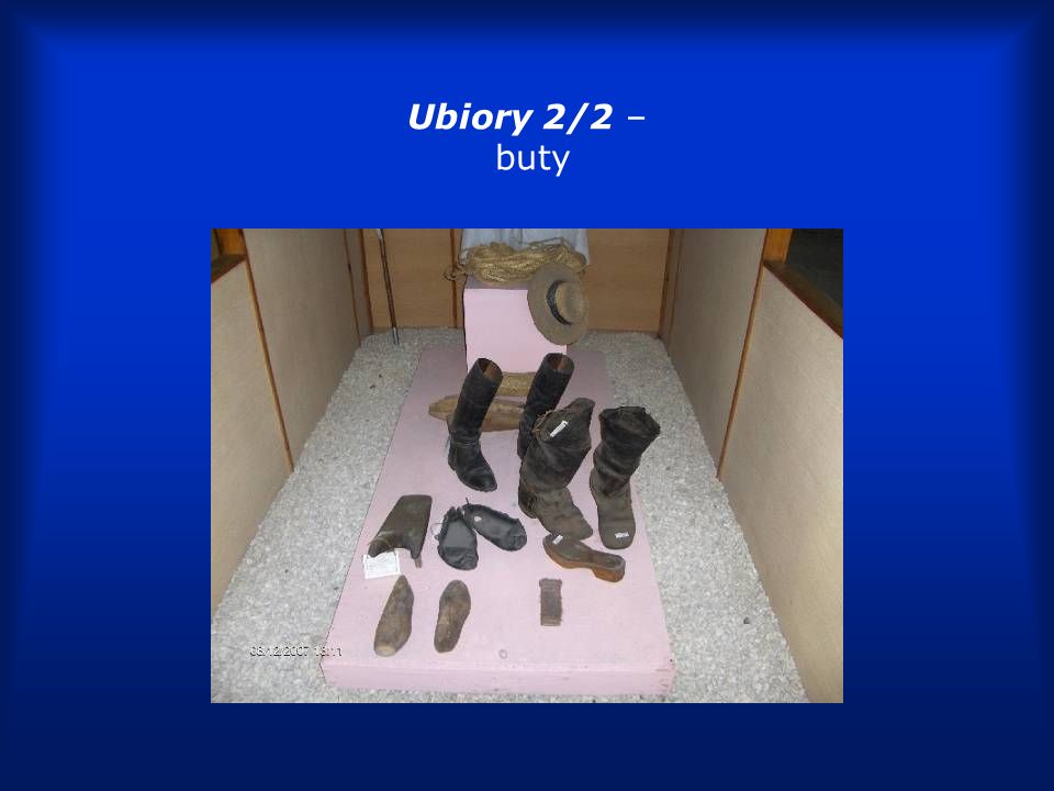 Ubiory 2/2 – buty